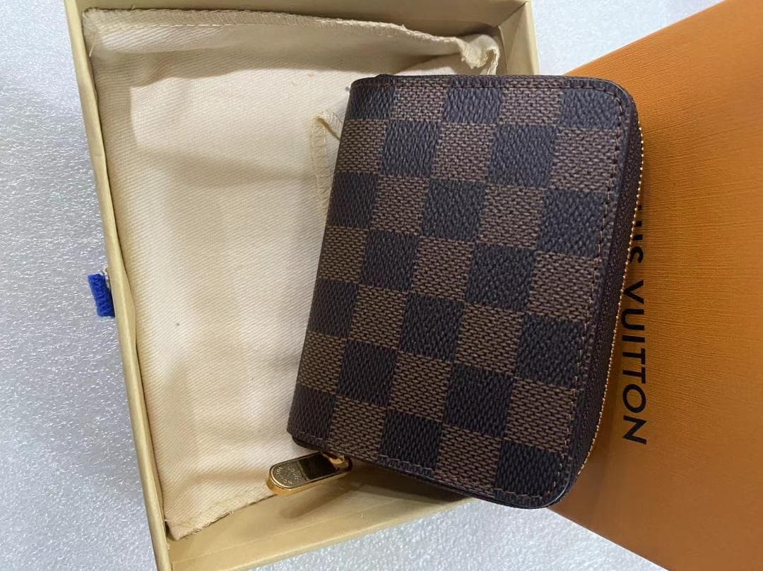 Louis Vuittoダミエ財布