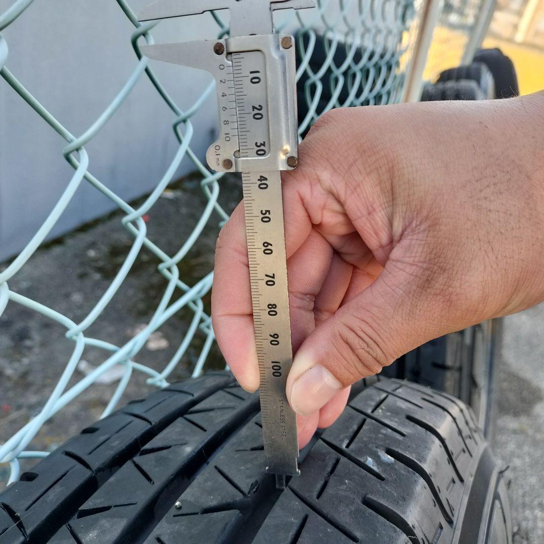 200系 ハイエース 純正ホイール&タイヤ4本 195/80R15 バリ山 200系 ハイエース 純正ホイール&タイヤ4本 195/80R15 バリ山