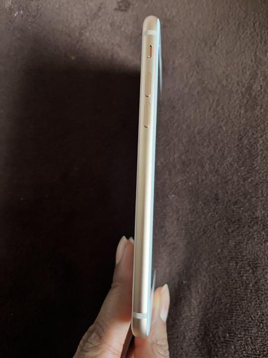 カメラ iPhone 8 Gold 64 GB SIMフリー CSWBr-m66714915171 いません