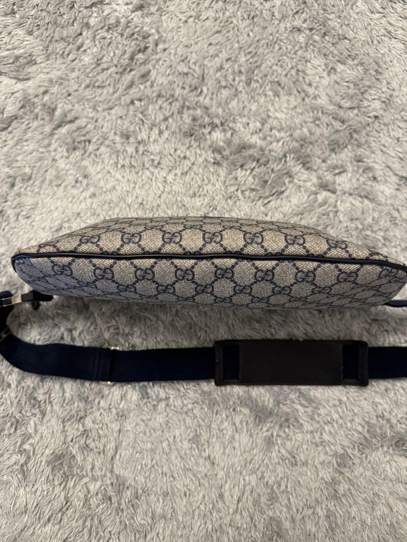 GUCCI グッチ GGスプリーム ボディバッグ ショルダーバッグ