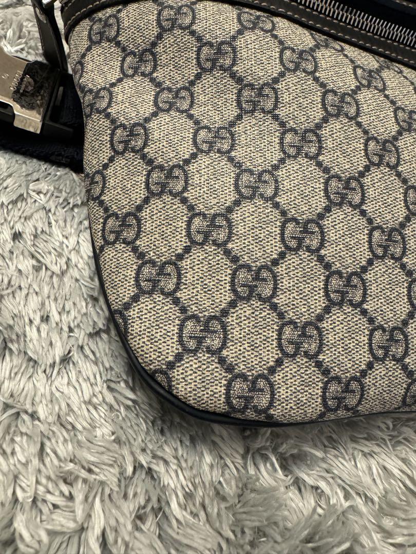 GUCCI グッチ GGスプリーム ボディバッグ ショルダーバッグ