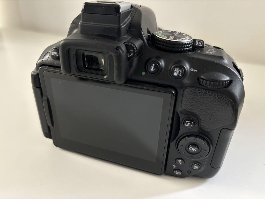 Nikon D5300 デジタル一眼レフカメラ