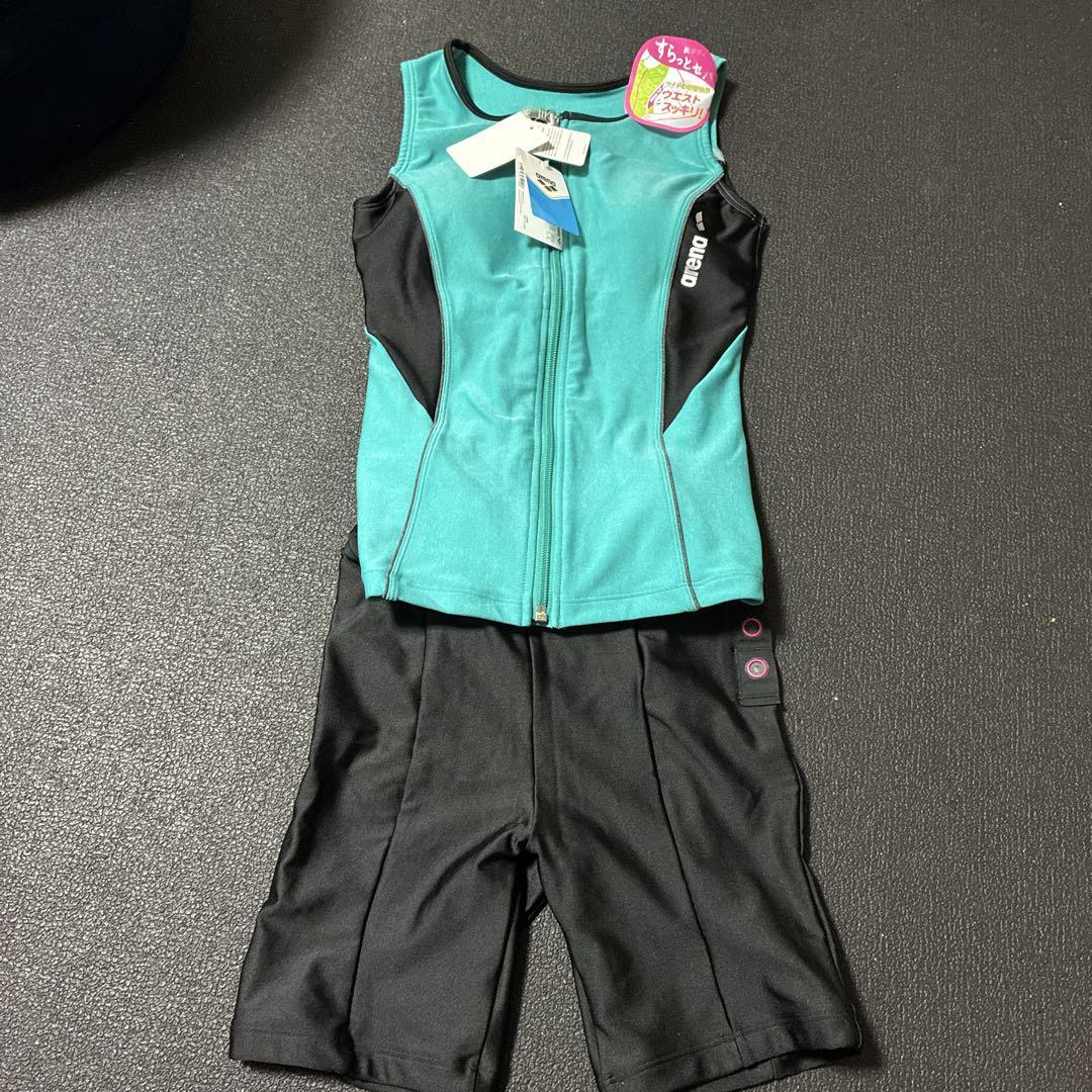 新品未使用　arenaセパレート水着　S