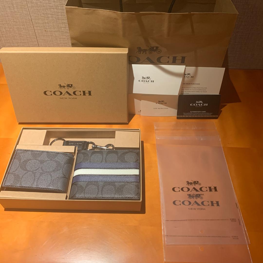 【付属品セットあり】】Coach　コーチ 財布２点+レザーキーリングの合計３点