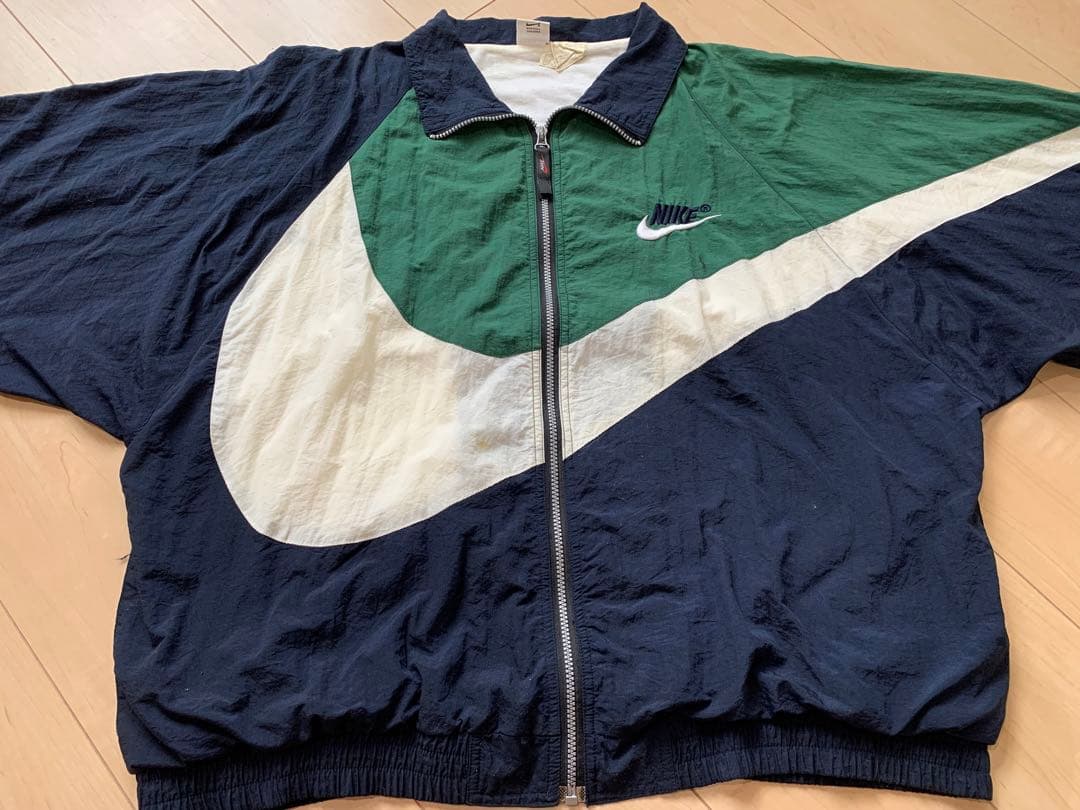 ナイキ ナイロンジャケット 90s ビンテージ　ビックロゴ　香港製　古着屋購入 ナイキ ナイロンジャケット 90s ビンテージ ビックロゴ 香港製 古着屋購入