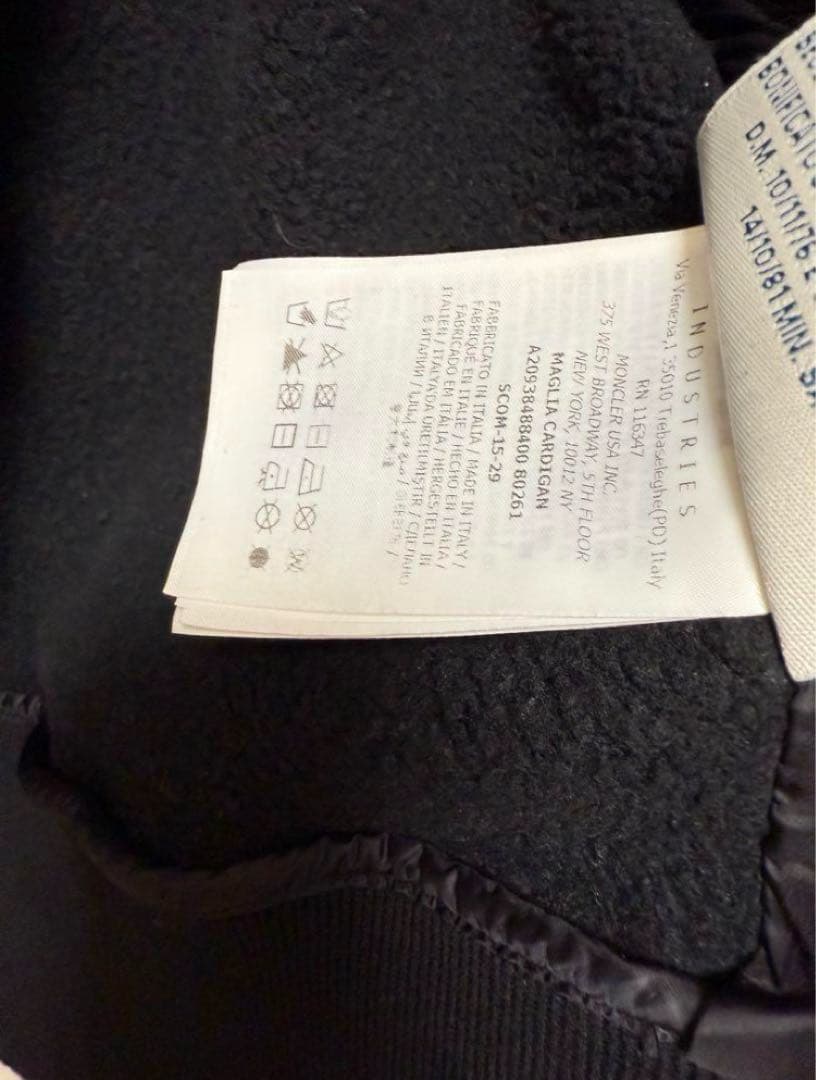 【希少】MONCLER ブラックダウンパーカー 【希少】MONCLER ブラックダウンパーカー