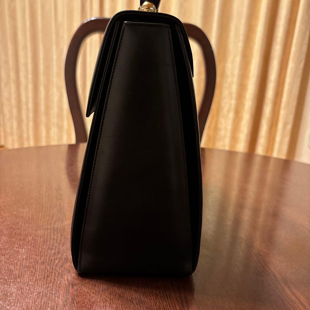 週末セール‼️最高級 フェラガモ ガンチーニ トップハンドル 黒 週末セール‼️最高級 フェラガモ ガンチーニ トップハンドル 黒