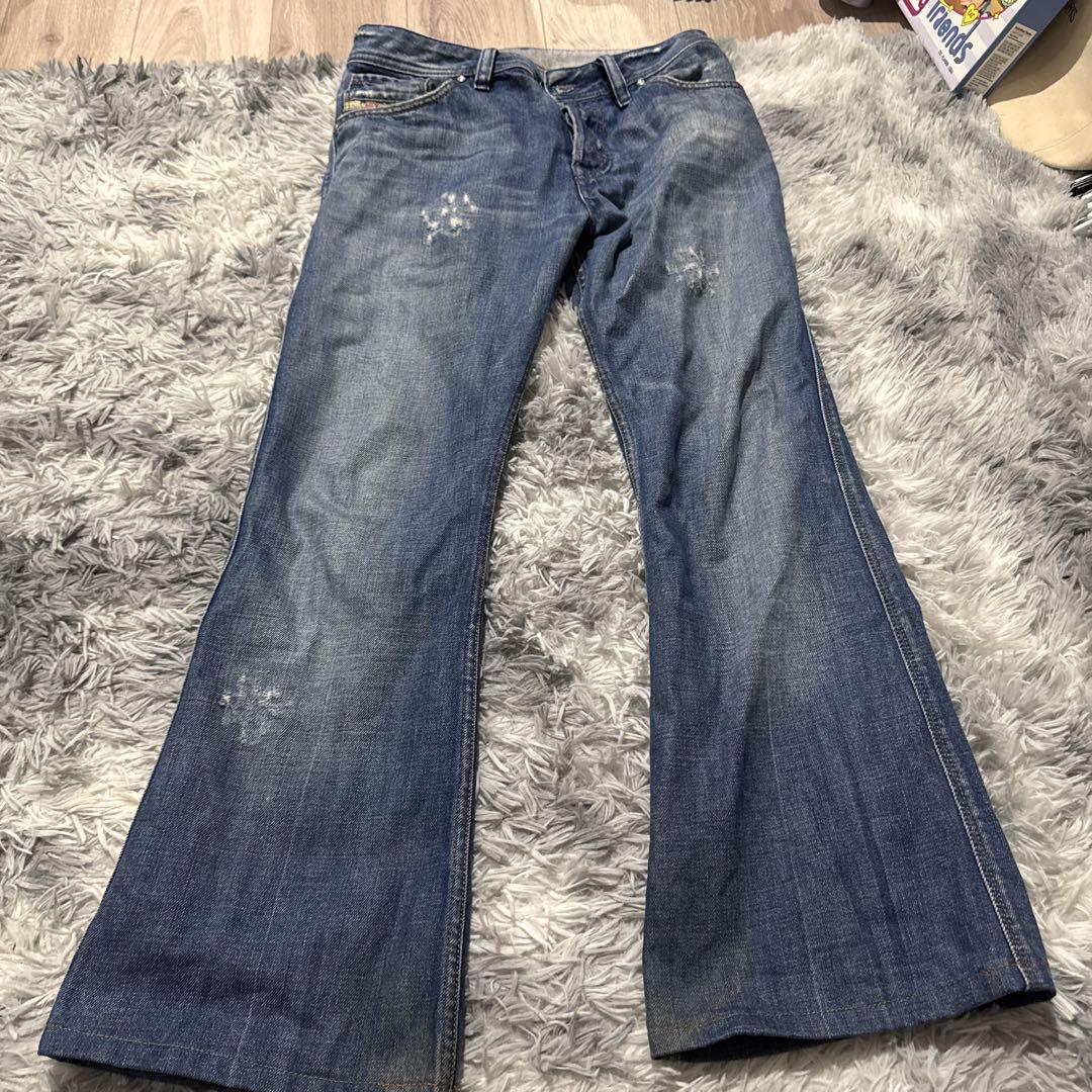フレアパンツ