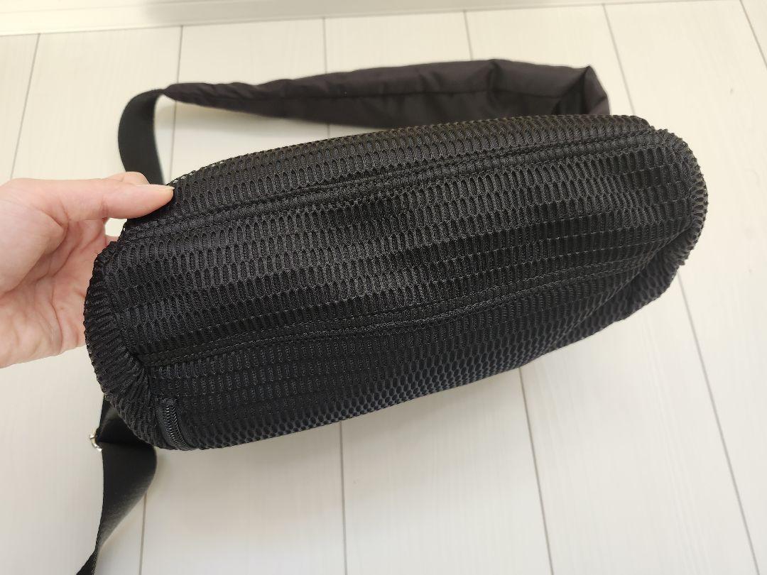 EDITA メッシュ ブラック ショルダーバッグ