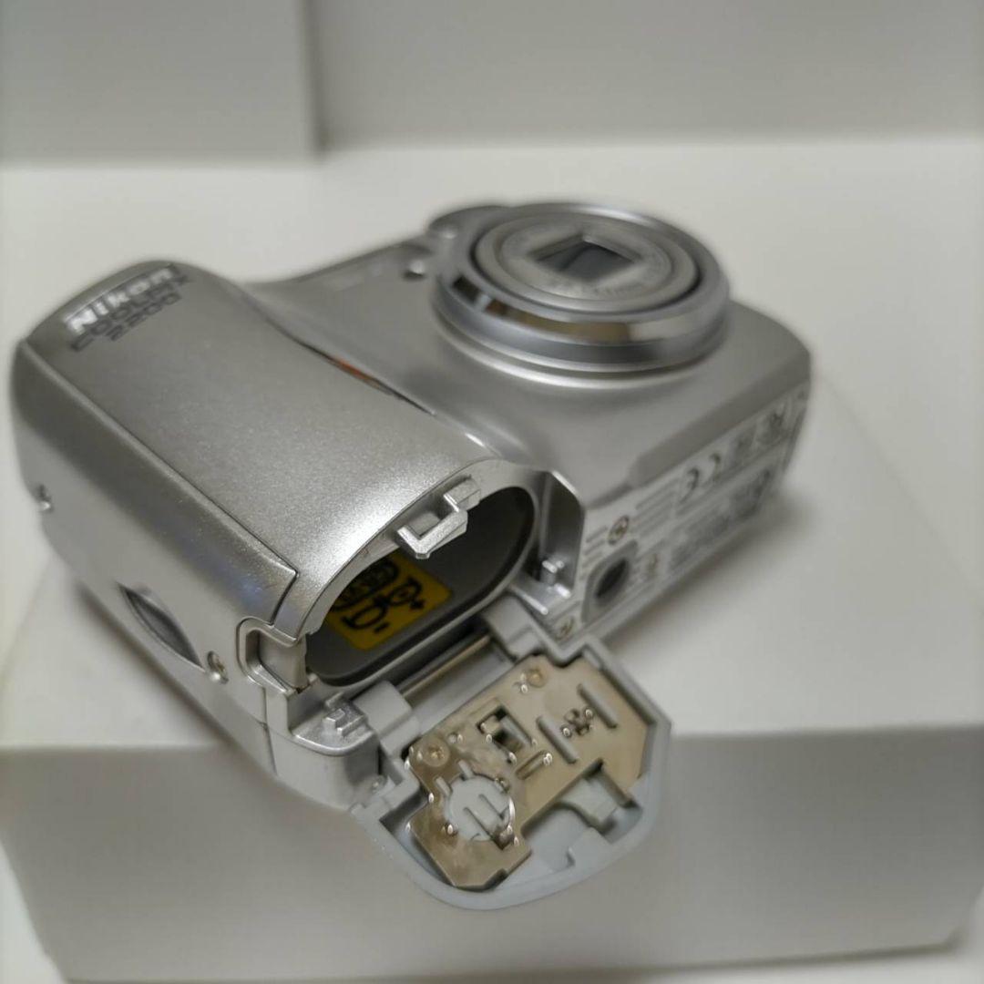 動作確認済み ニコン COOLPIX 2200 オールドコンデジ デジカメ 動作確認済み ニコン COOLPIX 2200 オールドコンデジ デジカメ