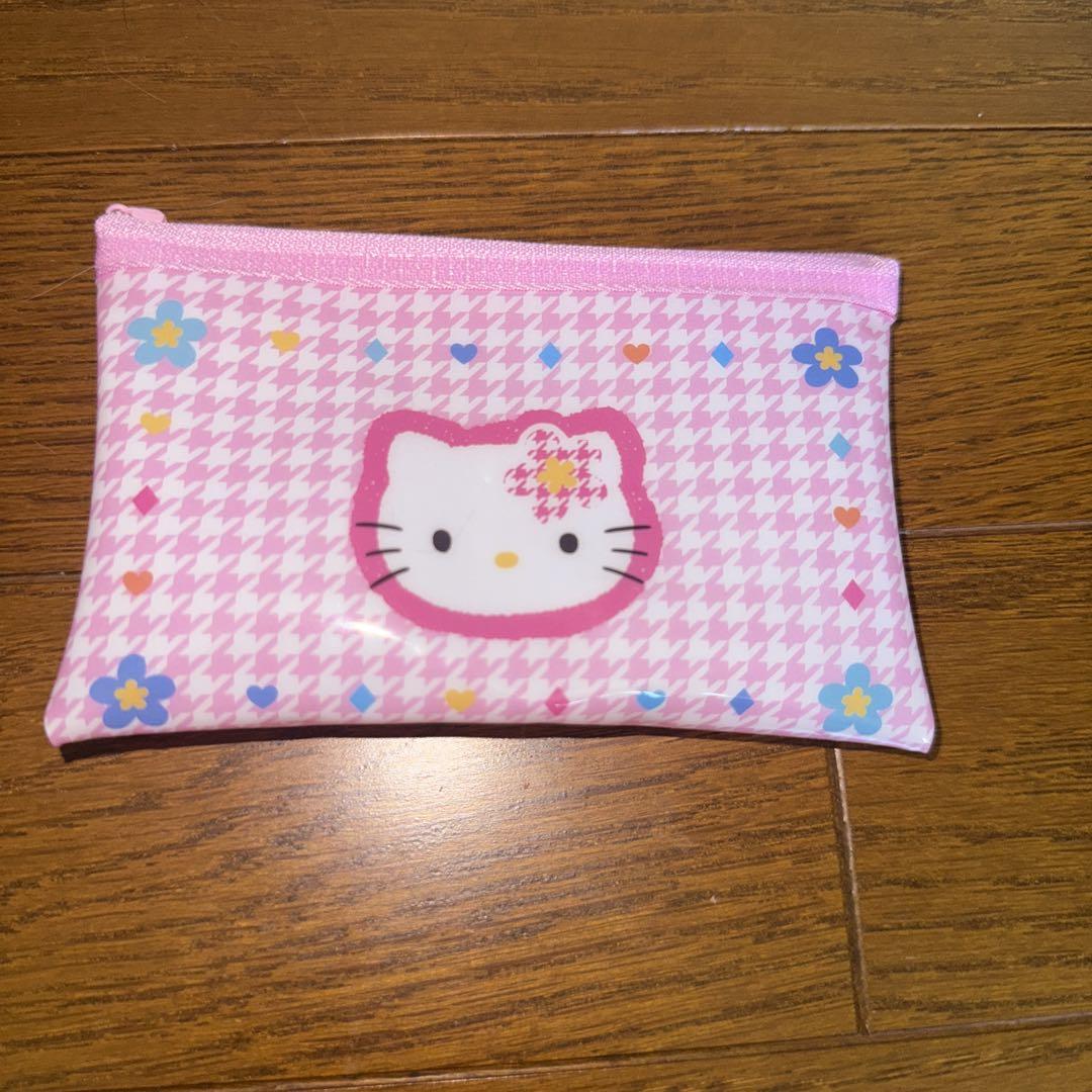 カオハナキティ ポーチ まとめ売り 商品詳細は本文下をチェック👇 8/24(土)アベイルでカオハナ