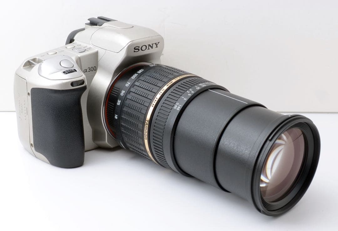 練習に最適!SONY α300★高倍率レンズ★すぐ使える★希少なシルバー 練習に最適!SONY α300★高倍率レンズ★すぐ使える★希少なシルバー