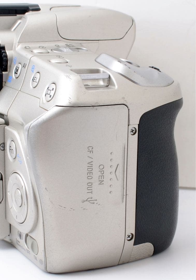 練習に最適!SONY α300★高倍率レンズ★すぐ使える★希少なシルバー 練習に最適!SONY α300★高倍率レンズ★すぐ使える★希少なシルバー