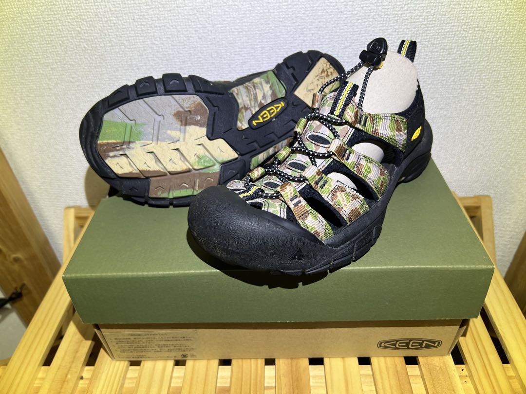 KEEN アウトドアサンダル NEWPORT RETRO 迷彩 25.5cm