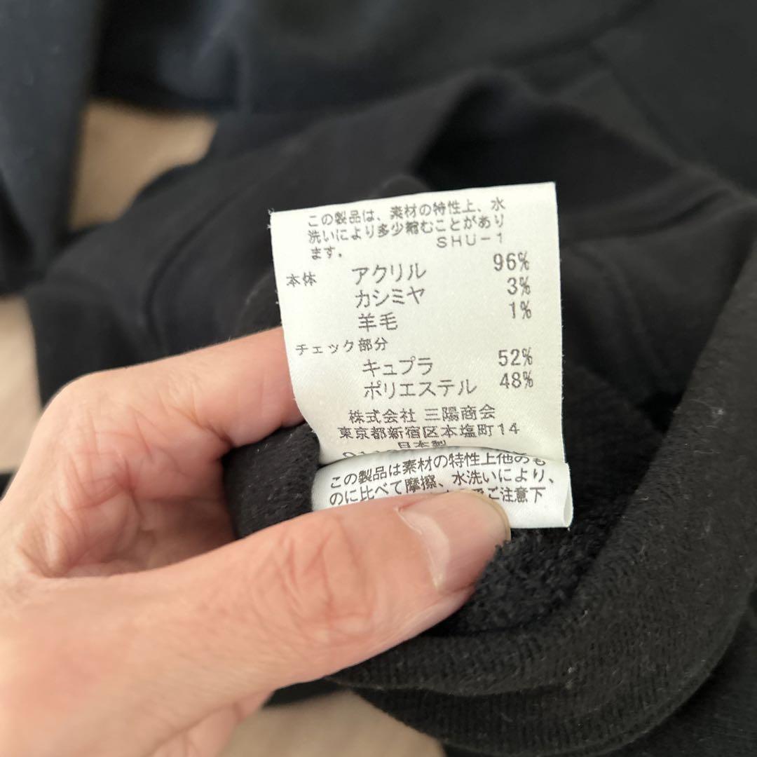 バーバリー　130センチ　ジップ付きフード