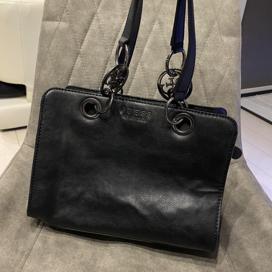 GUESS 編み込みブラックハンドバッグ GUESS ゲス バッグ XG849306 BLACK AMARA ブラック 2way 型抜き