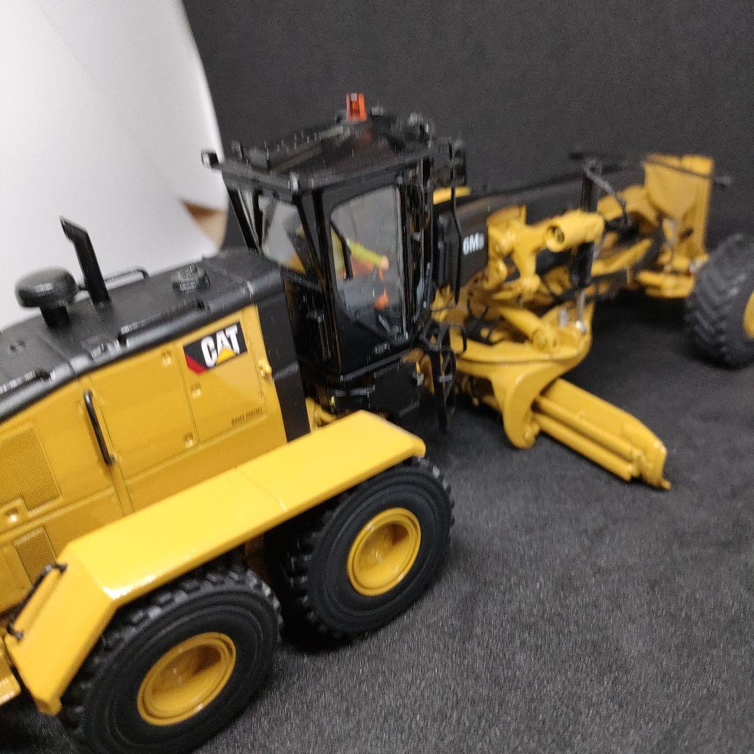 CAT 16M3 MOTOR GRADER 1/50スケール