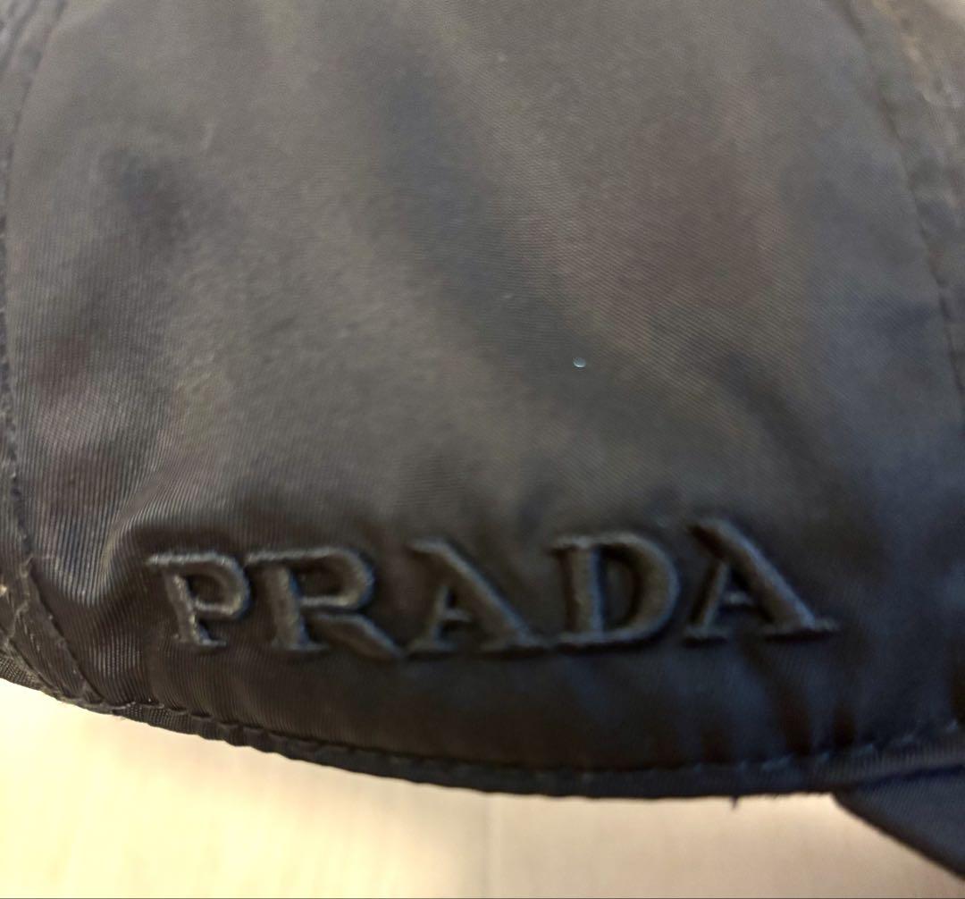 PRADA ロゴ入りナイロンキャップ Mサイズ ブラック