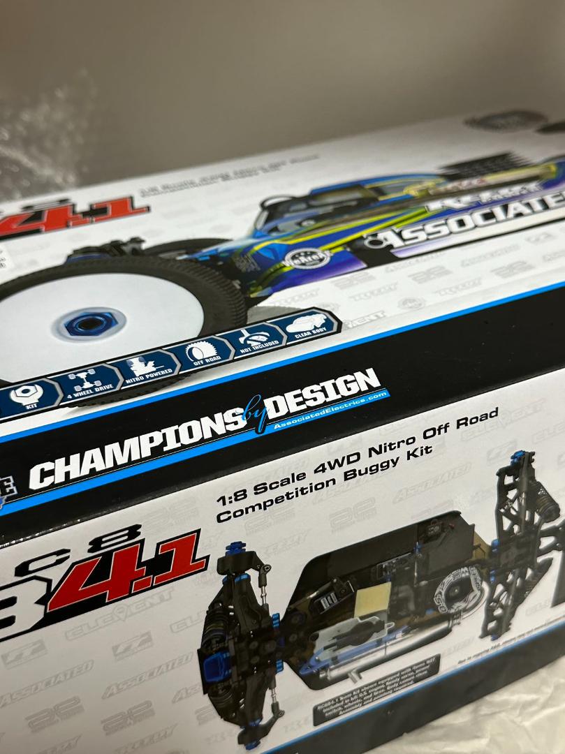 【アソシエイテッド】AS80949　RC8B4.1 Team Kit