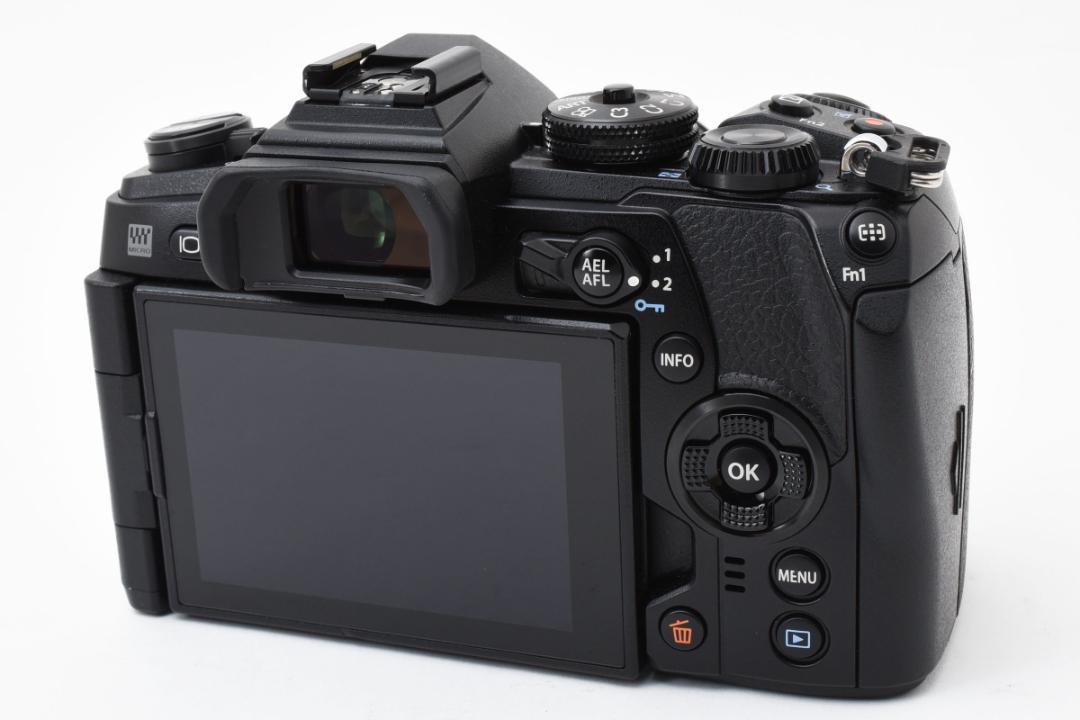 OLYMPUS OM-D