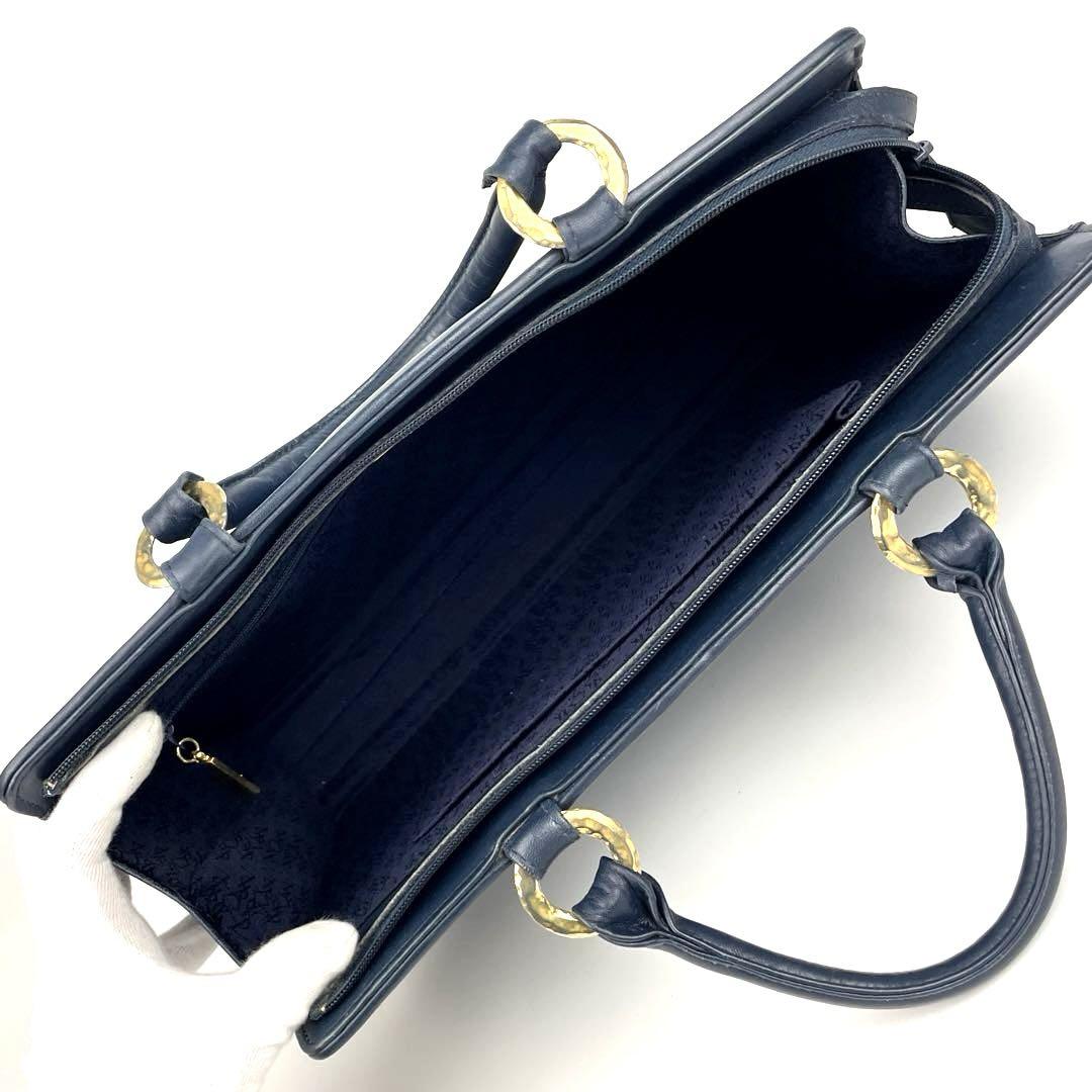 【美品】イヴサンローラン　ハンドバッグ　YSL　キルティング　レザー　ネイビー