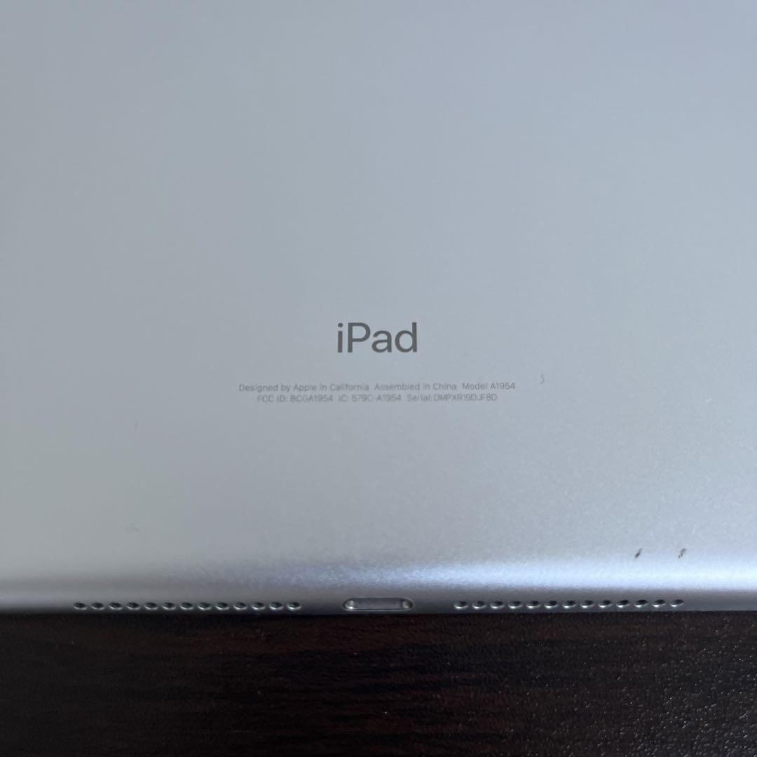 8907 電池良好 iPad6 第6世代 32GB WIFIモデル