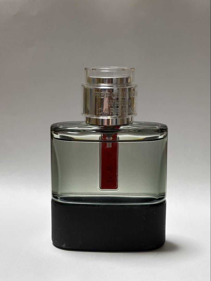 PRADA ルナロッサカーボン　オーデトワレ　香水 50ml