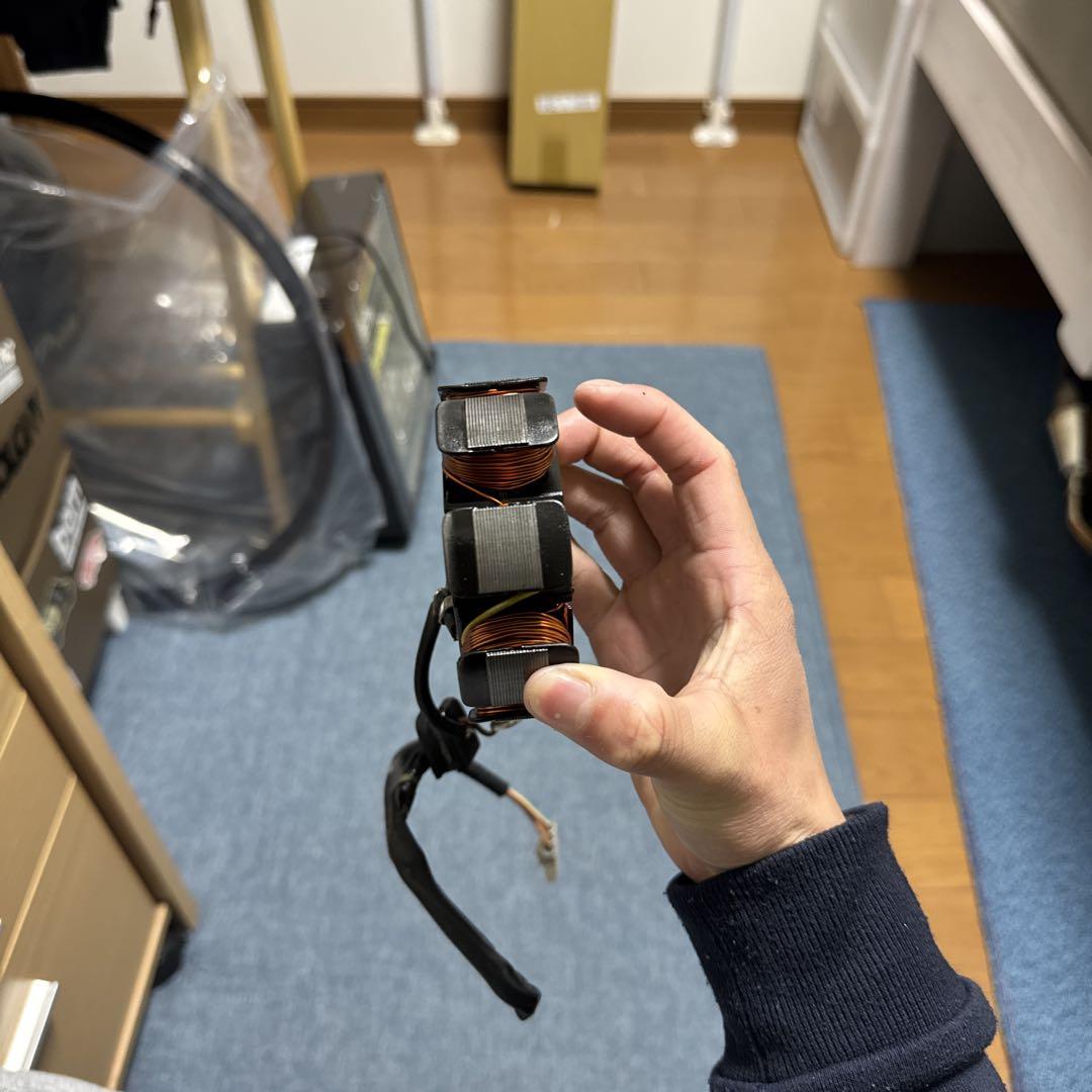 アドレスv125 純正ステーターコイル