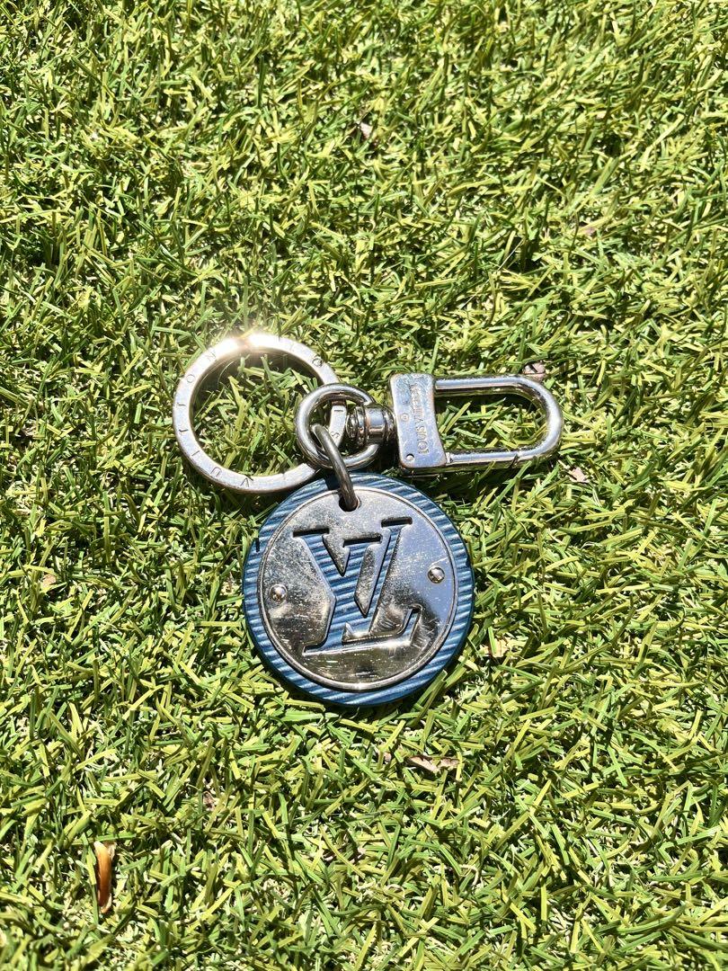 LOUISVUITTON エピ　丸型　キーホルダー