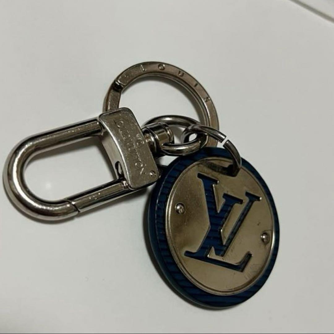 LOUISVUITTON エピ　丸型　キーホルダー