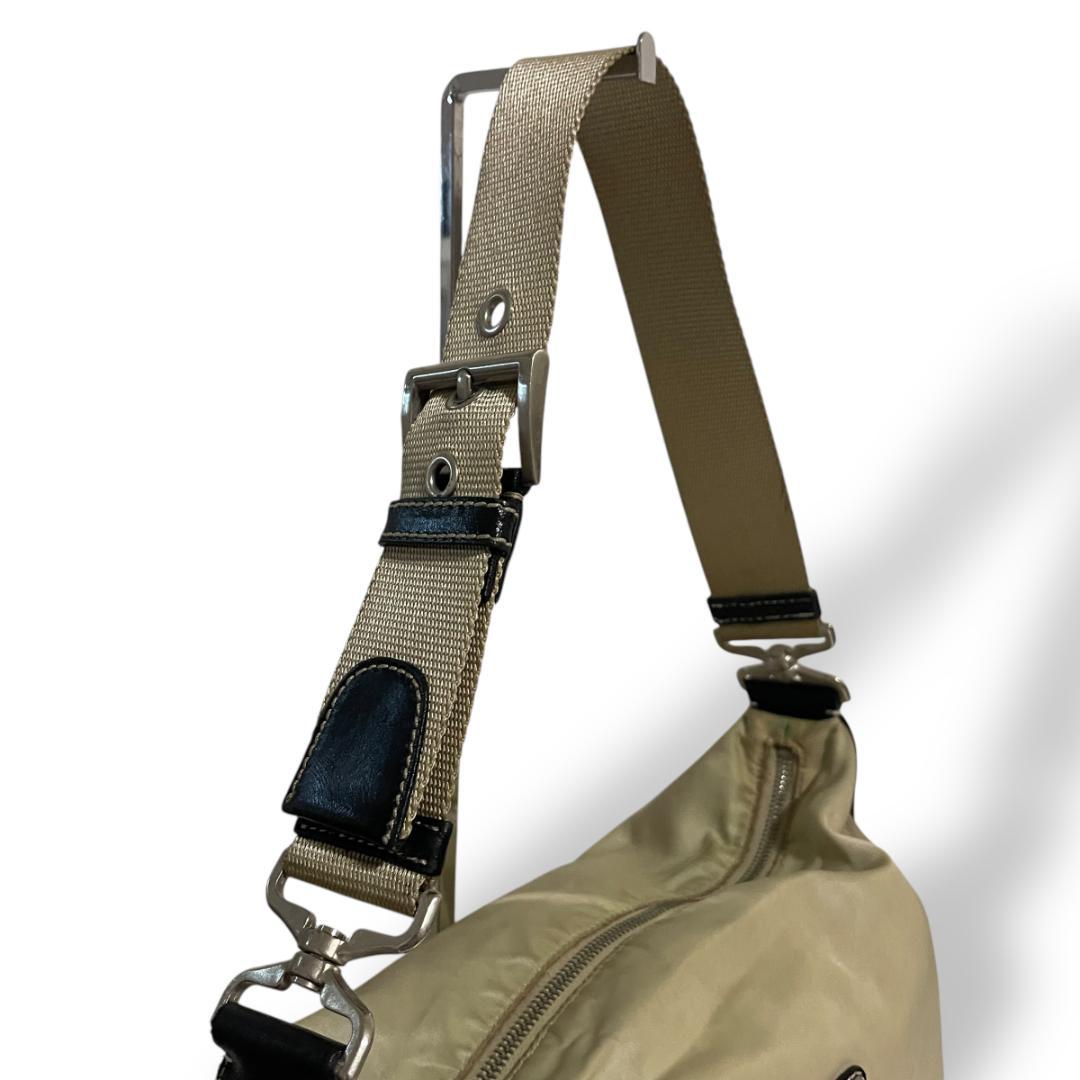 【格安出品】PRADA プラダ 三角ロゴ ポコノ ショルダーバッグ ベルト金具