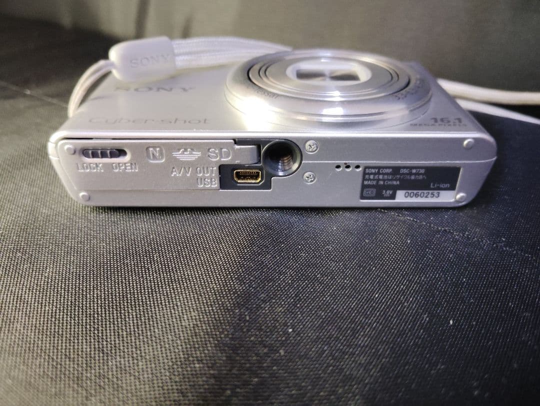 SONY サイバーショット DSC-W730