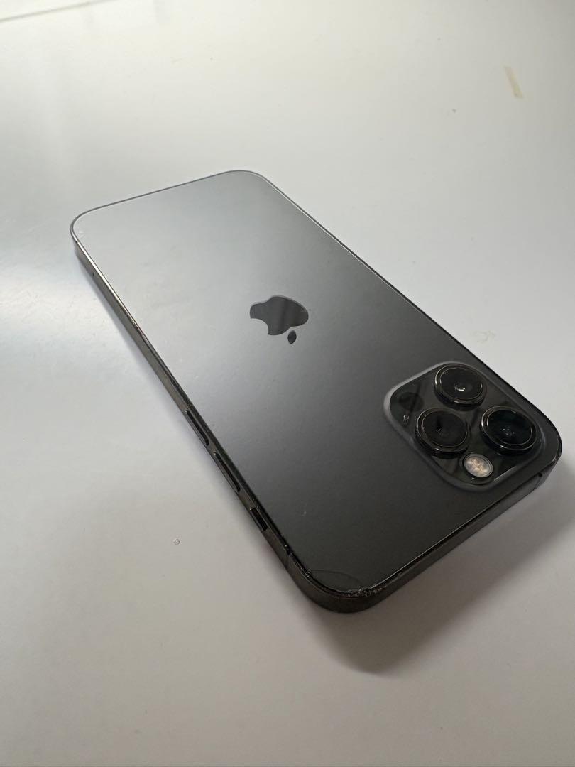 C*j様 iPhone12 Pro グラファイト docomo(SIMロックなし