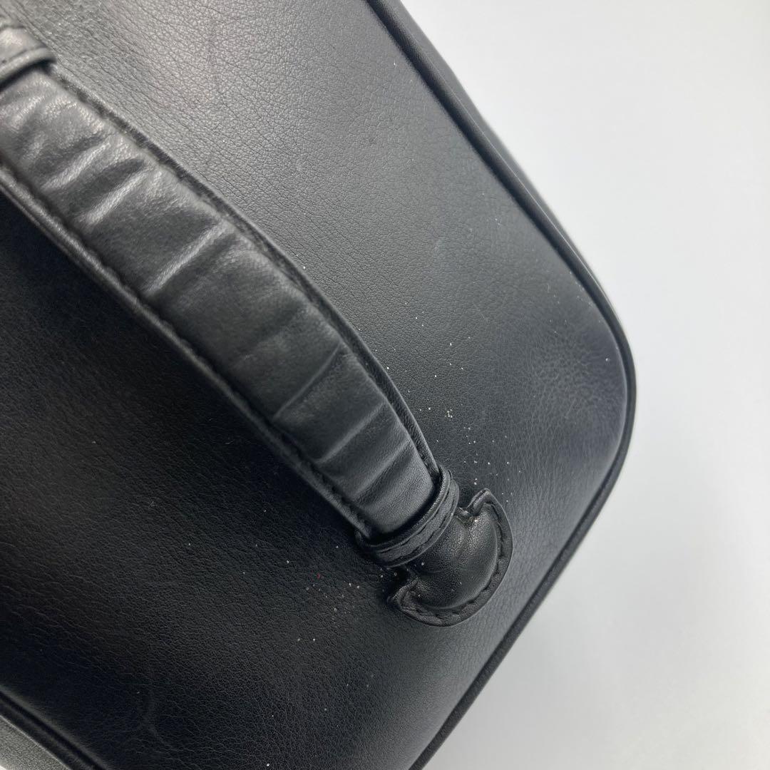 ！美品！　CHANEL シャネル　ポーチ　ブラック