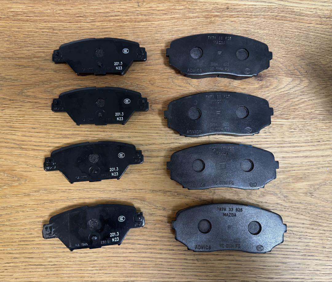 MAZDA ブレーキパッド TR78 33 825 7,095円