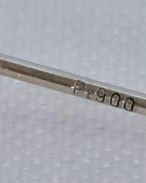 格安新品  天然ダイヤモンド pt900 立て爪ピアス0.1カラット 合計0.2カラット アクセサリー