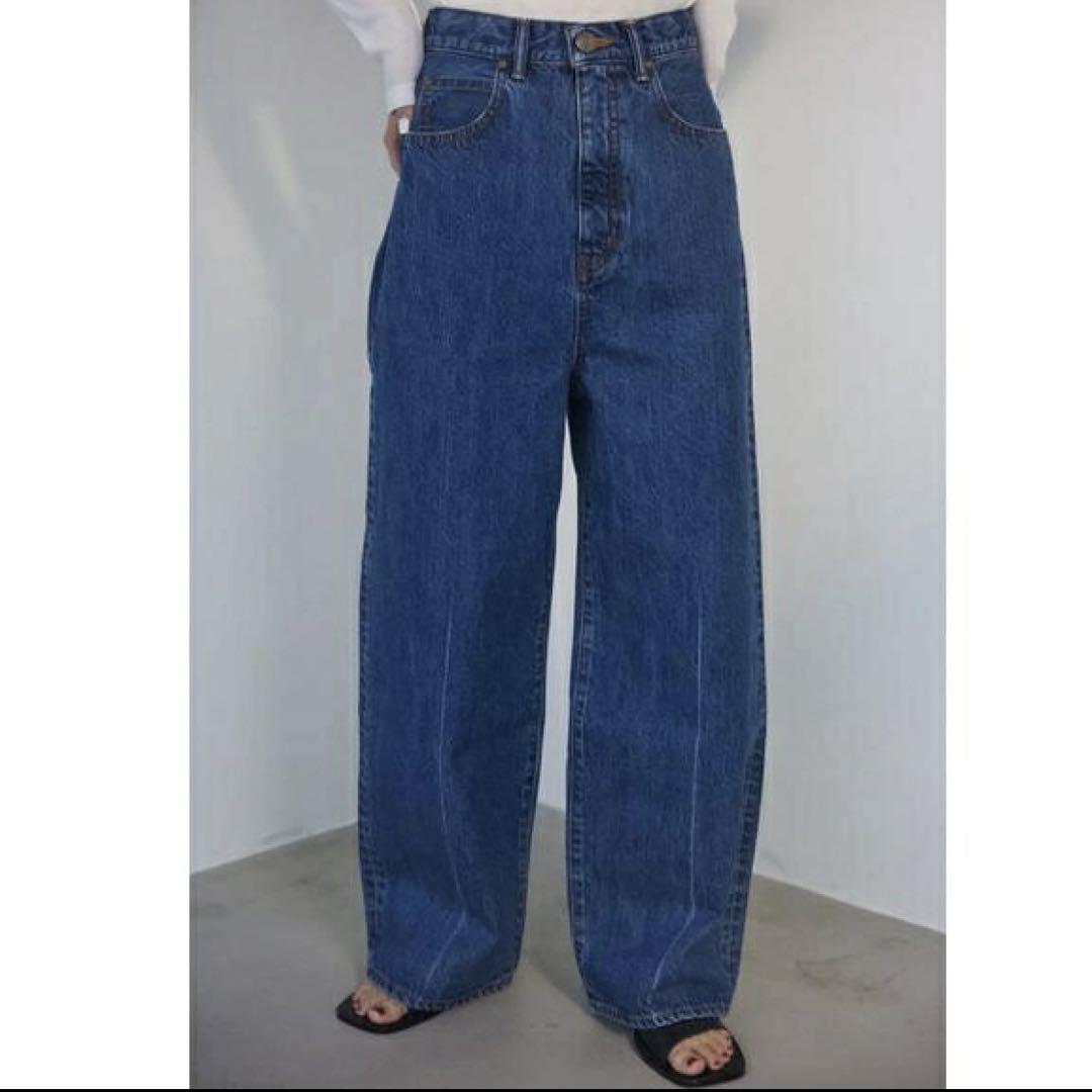 ブラックバイマウジー　blkby loose straight denim