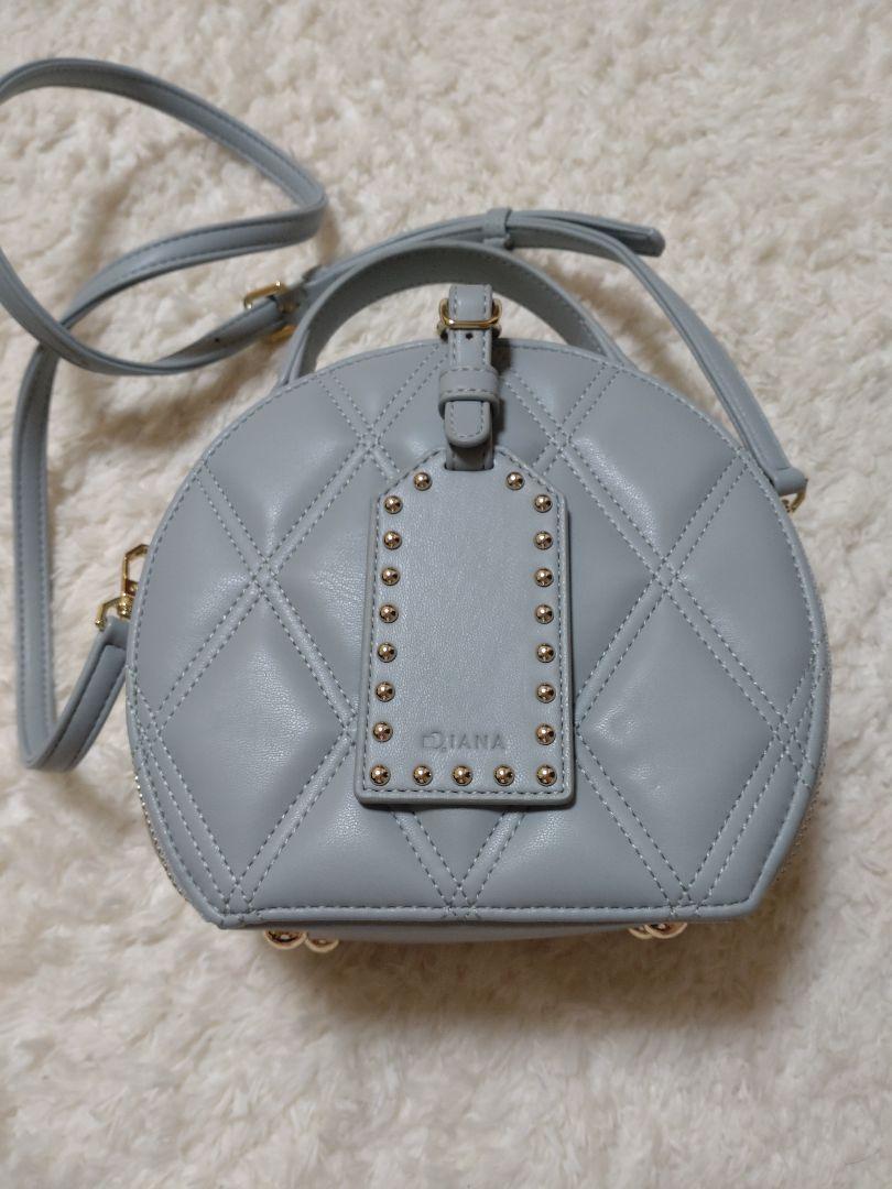 DIANA ラウンド型キルティングバッグ　ショルダー♡アイボリー DIANA ラウンド型キルティングバッグ ショルダー♡アイボリー