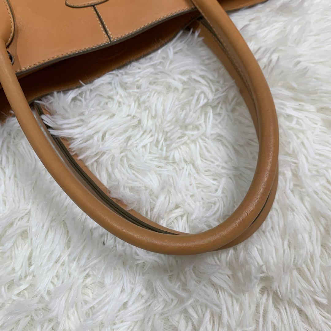 送料無料 百貨店 TOD'S トッズ ベージュ レザーハンドバッグ バッグ