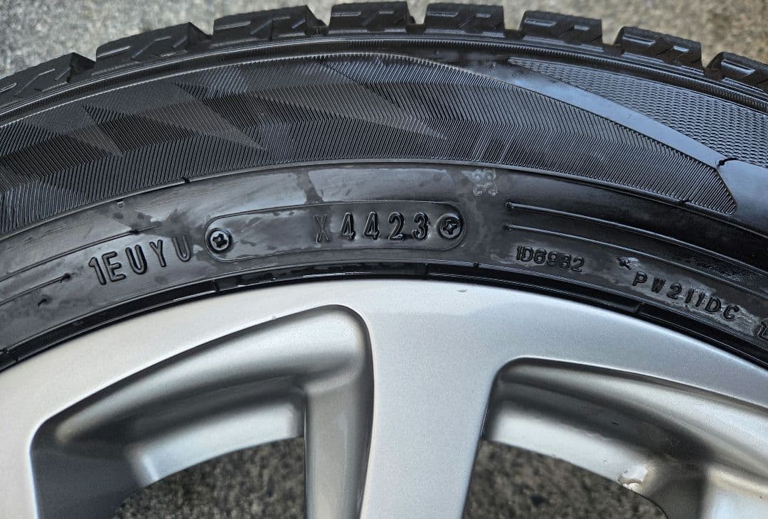 スタッドレスタイヤ 175