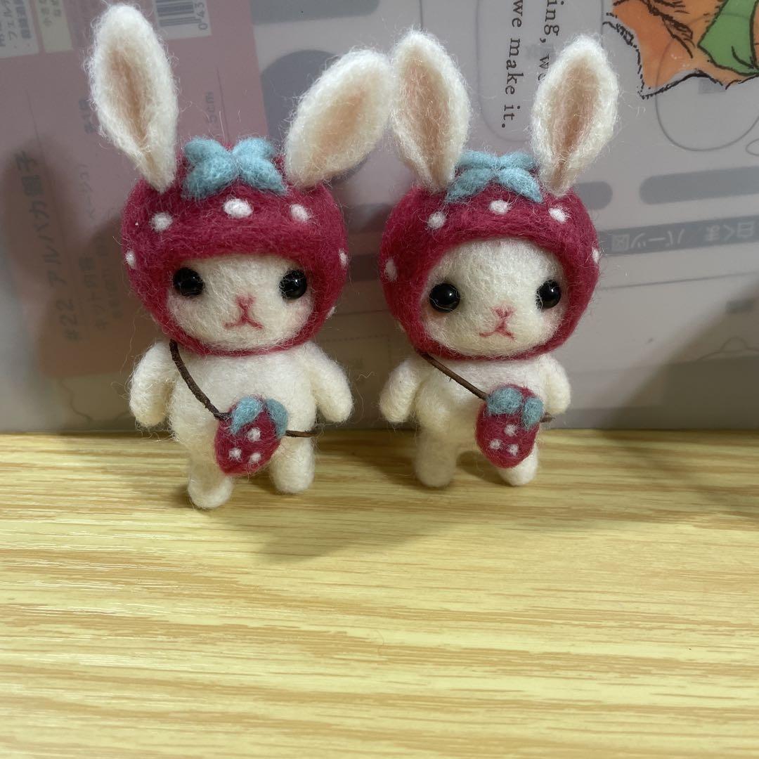 奈々様専用　いちごうさぎ　羊毛フェルト　ハンドメイド