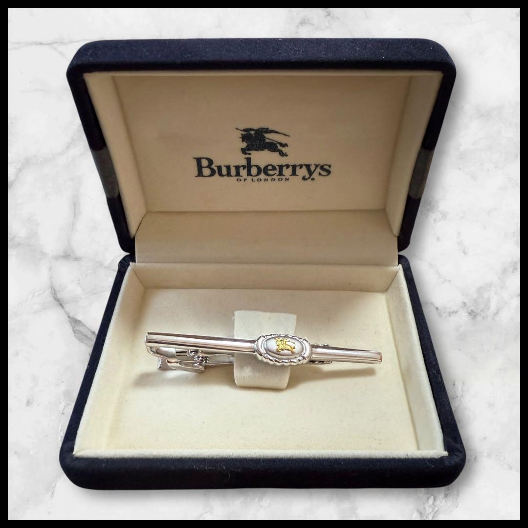 BURBERRY バー バリー ネクタイピン☆ 箱付き☆高級品 Burberrys バーバリー シルバー ネクタイピン 専用箱 ビジネス