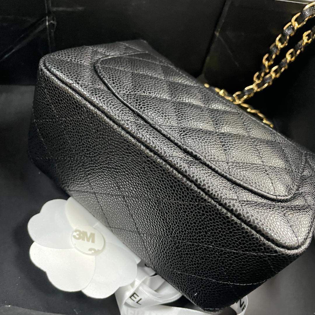 CHANELシャネル
