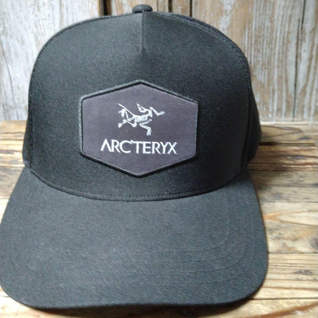 ◆ 【特別価格】アークテリクス HEXAGONAL TRUCKER キャップ