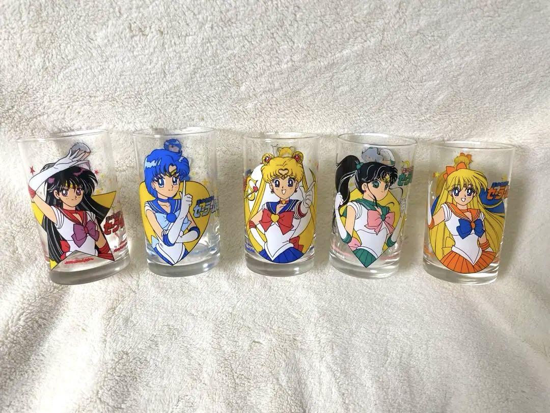 セーラームーン キャラクターグラス 5個セット Amazon.co.jp: セーラームーン グラスセット 5客 : ホビー