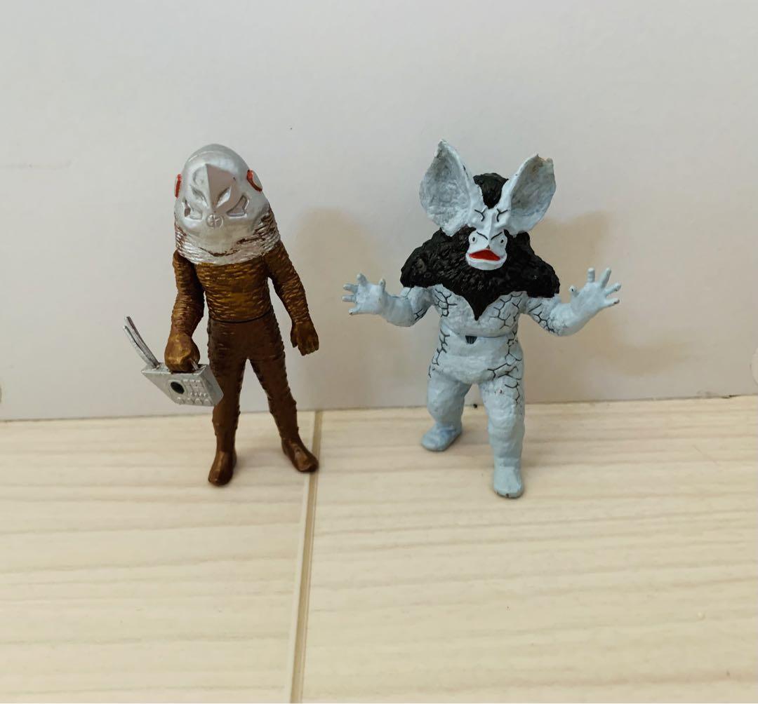 当時物／ウルトラマン怪獣ミニフィギュア ウルトラマン 怪獣 ミニフィギュア - メルカリ