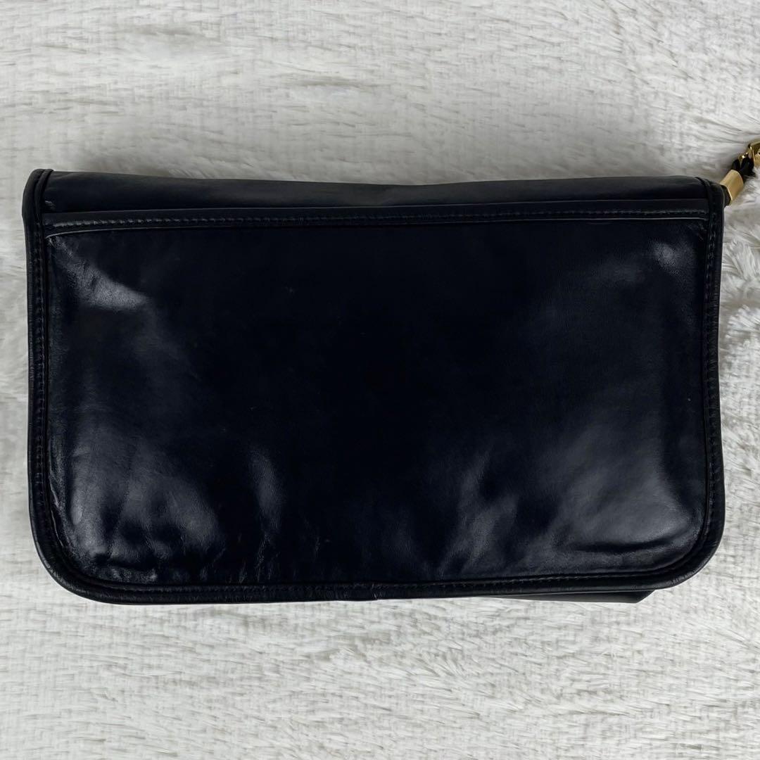 極美品 LOEWE レザー クラッチバッグ アナグラム フラップ ロゴ型押し 黒