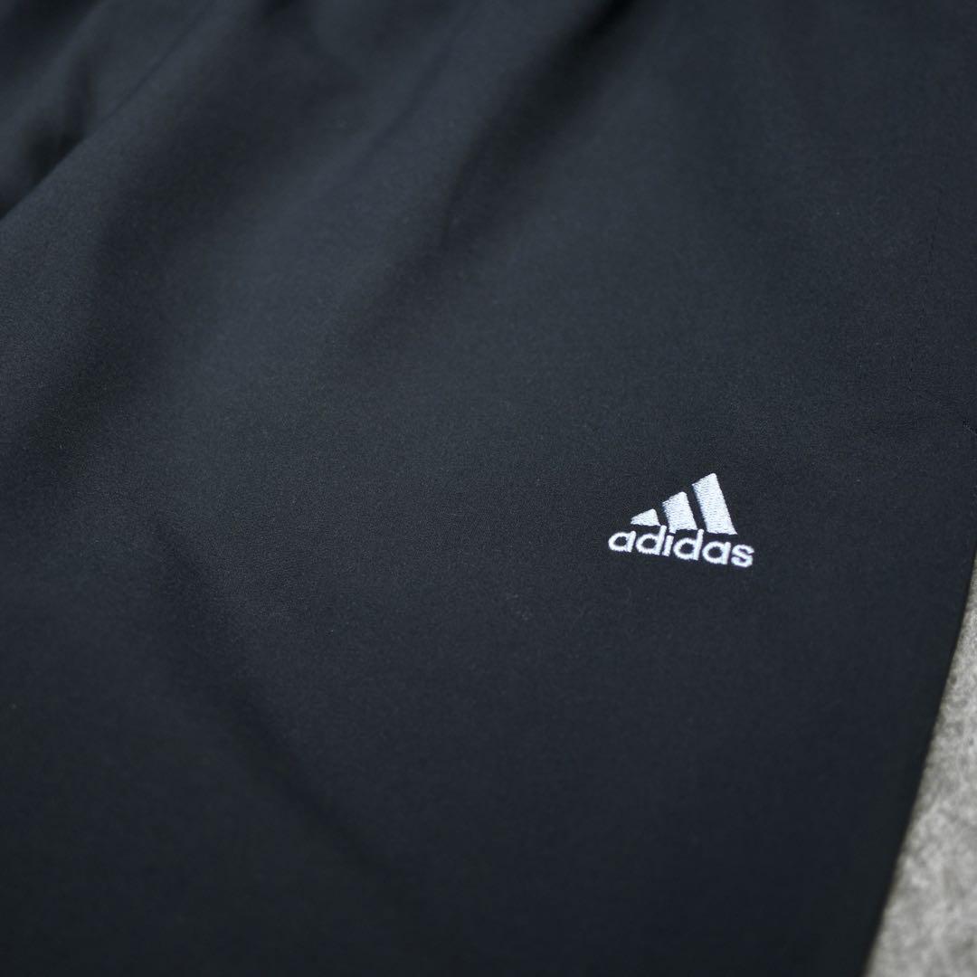 adidas ナイロンパンツ