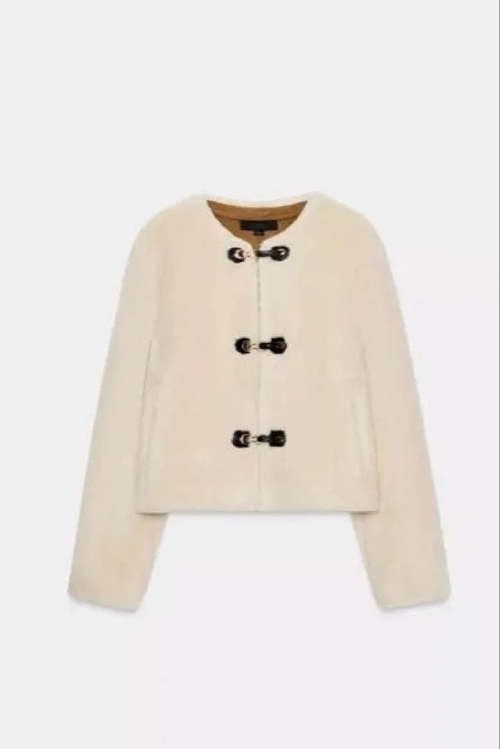 ZARA フェイクファートグルボタンジャケット エクリュ MM ZARA