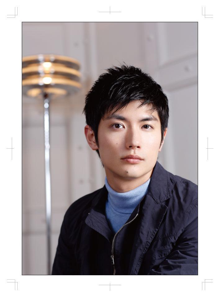本日500円の日】三浦春馬 掲載2ページ（A4ポスターサイズ）#6161